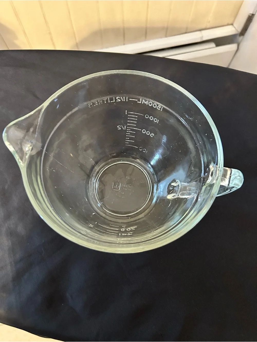 Vintage Heavy Glass 8 Cup/2 Qt Measuring Batter Bowl/Embossed/Anchor Hocking
